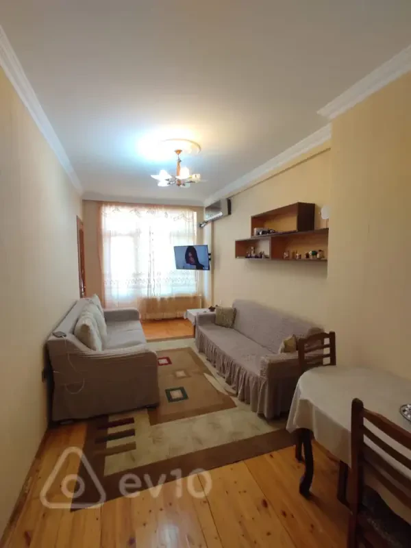 Kirayə verilir 3 otaqlı yeni tikili 75 m²