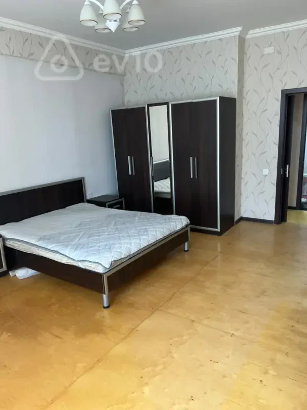 Kirayə verilir 2 otaqlı yeni tikili 90 m²