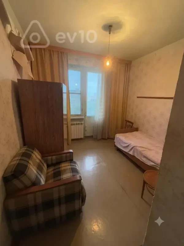 Kirayə verilir 3 otaqlı köhnə tikili 70 m²