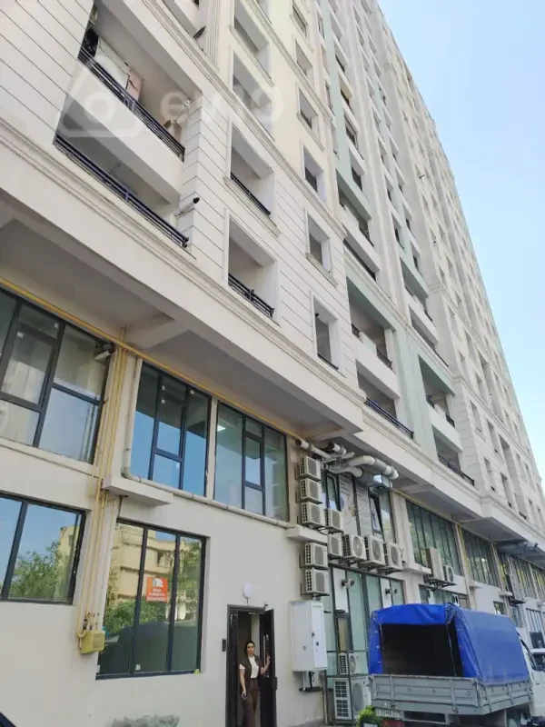 Satılır 2 otaqlı yeni tikili 100 m²