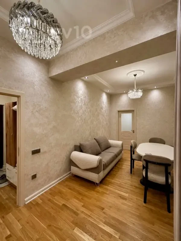 Satılır 2 otaqlı yeni tikili 60 m²