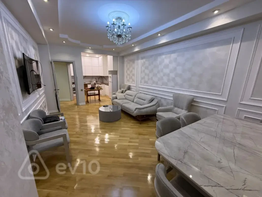 Kirayə verilir 3 otaqlı yeni tikili 93 m²