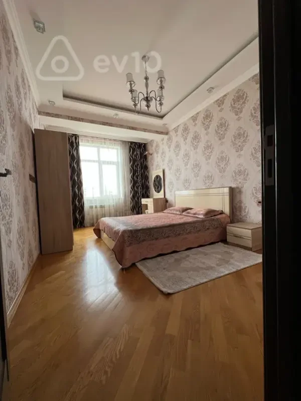 Satılır 2 otaqlı yeni tikili 84 m²