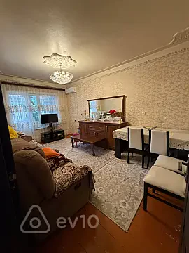 Satılır 3 otaqlı köhnə tikili 85 m² — Bakı, Nizami 3 otaq 85.00 m²