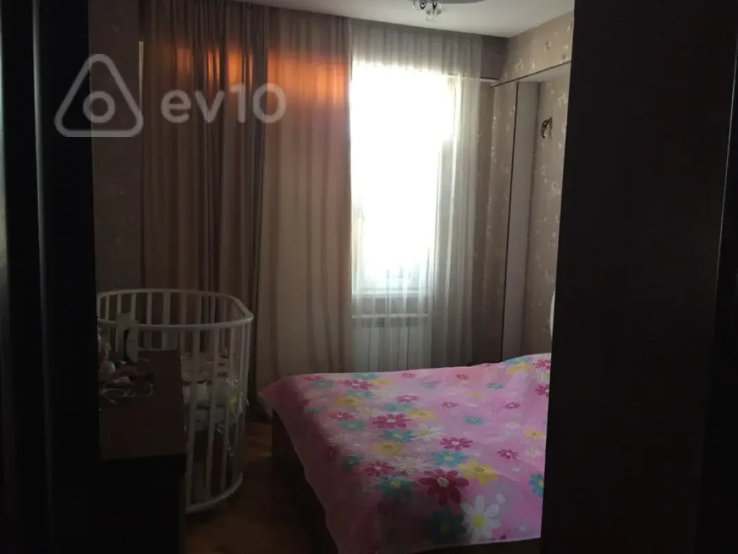 Kirayə verilir 3 otaqlı yeni tikili 75 m²