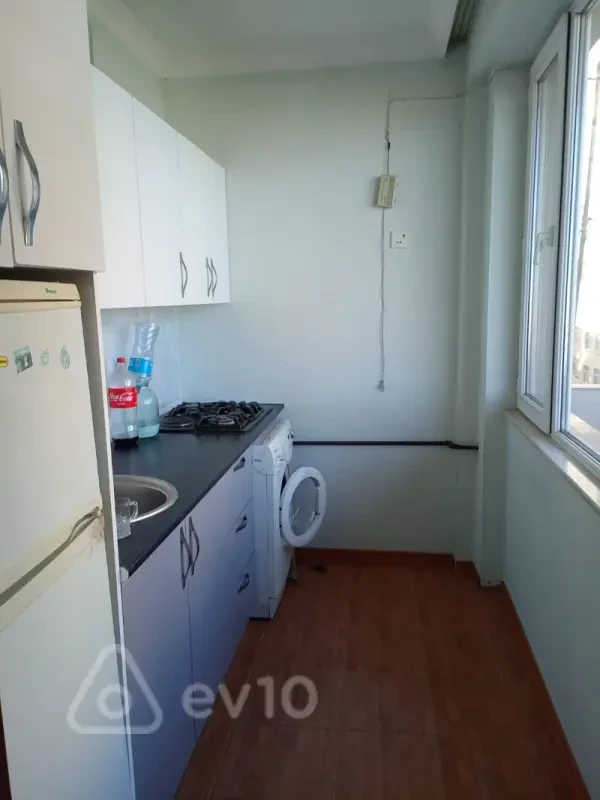Kirayə verilir 2 otaqlı yeni tikili 65 m²