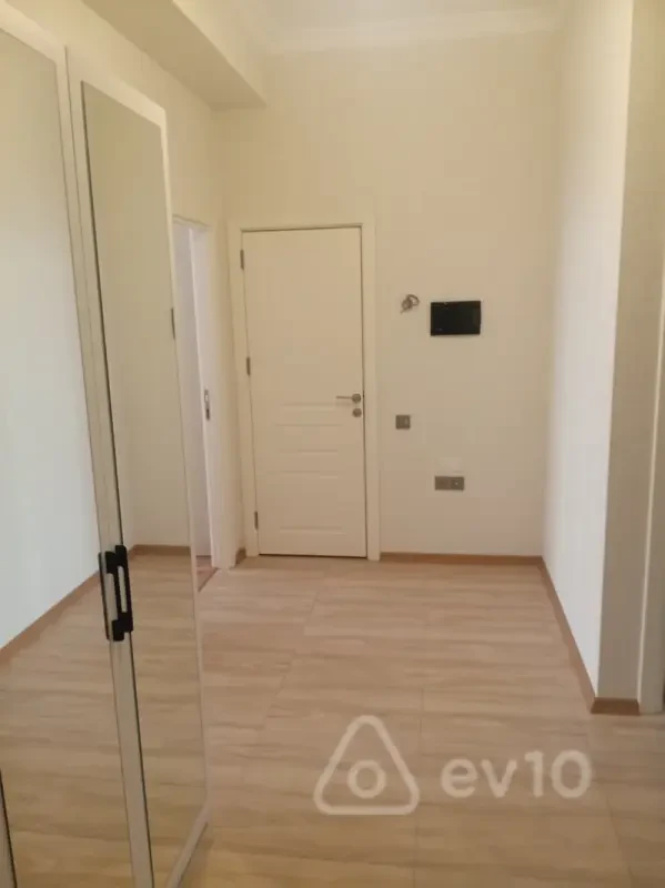 Satılır 3 otaqlı yeni tikili 95 m²
