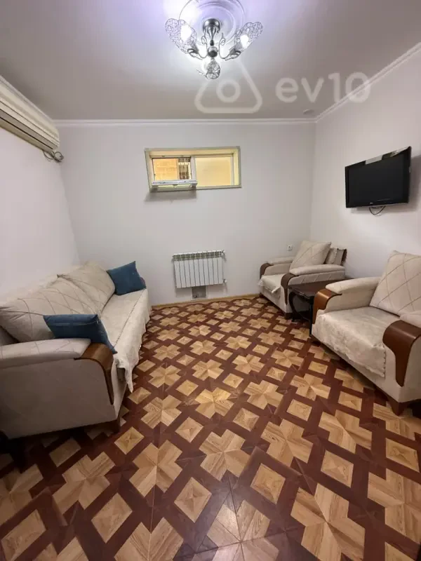 Kirayə verilir 2 otaqlı həyət evi 58 m²