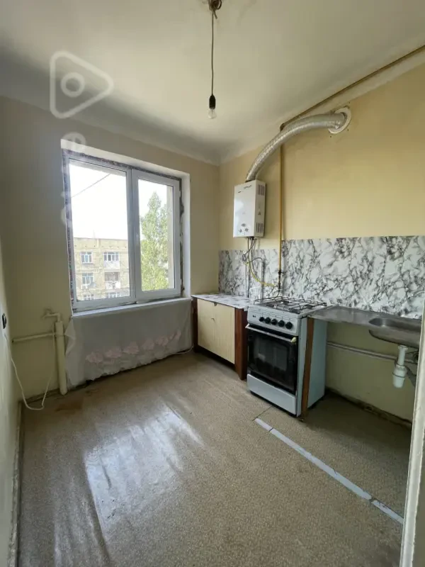 Satılır 3 otaqlı köhnə tikili 63 m²