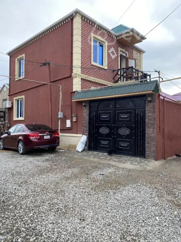 Satılır 4 otaqlı həyət evi 120 m²