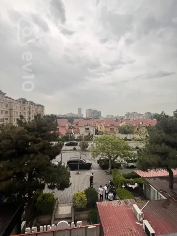 Kirayə verilir 1 otaqlı köhnə tikili 30 m²