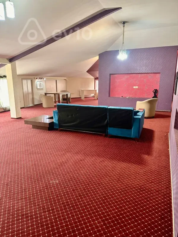 Kirayə verilir 2 otaqlı yeni tikili 200 m²