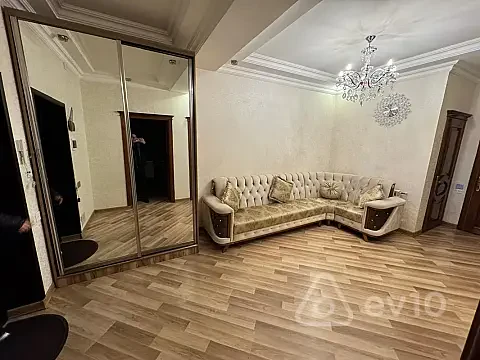 Kirayə verilir 2 otaqlı köhnə tikili 65 m² — Bakı, Nizami 2 otaq 65.00 m²