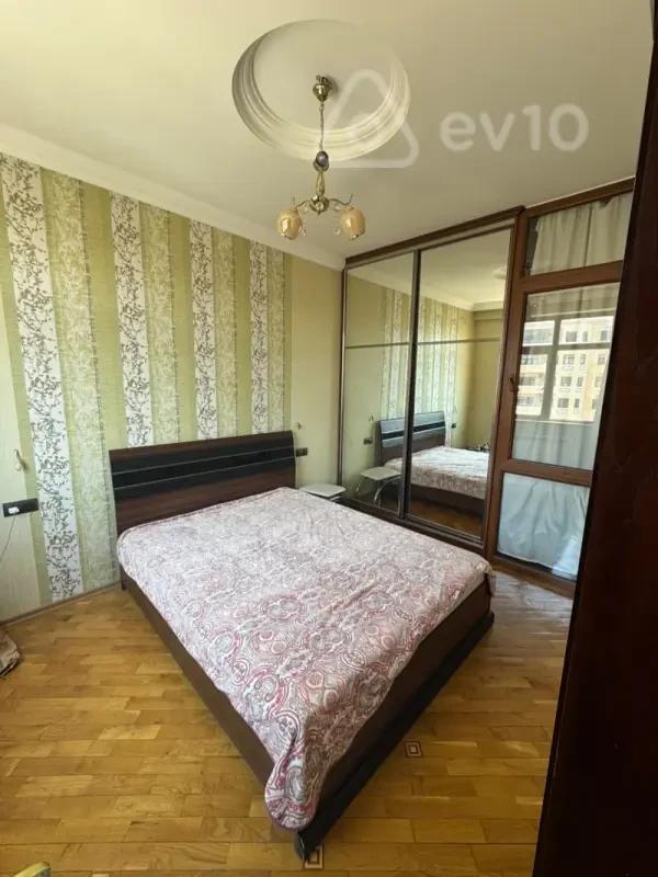 Kirayə verilir 3 otaqlı yeni tikili 100 m²