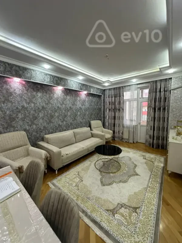 Satılır 3 otaqlı yeni tikili 83 m²