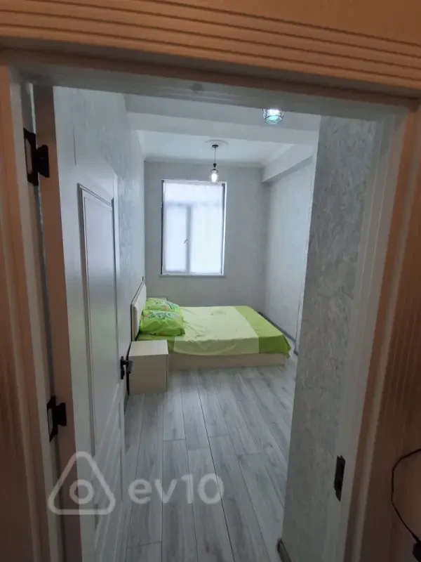Kirayə verilir 2 otaqlı yeni tikili 50 m²