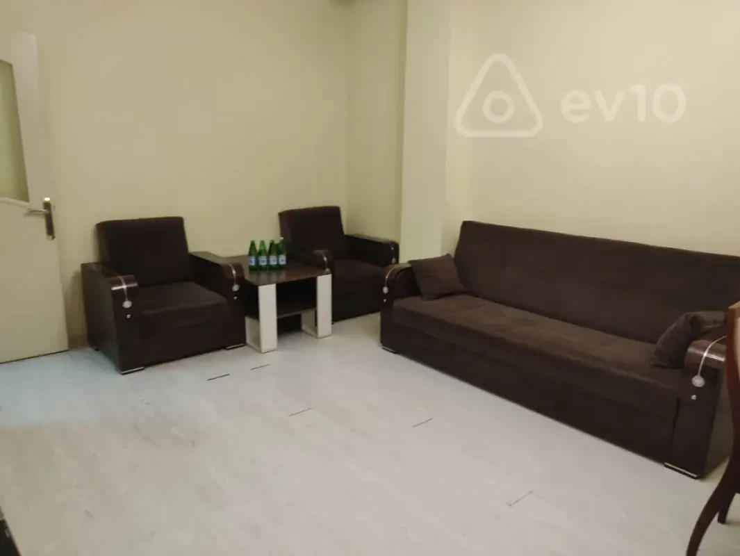 Kirayə verilir 3 otaqlı yeni tikili 110 m²