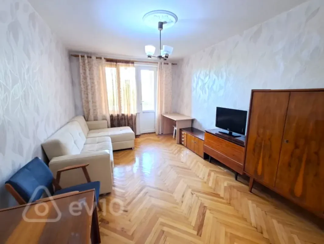 Satılır 3 otaqlı köhnə tikili 60 m²