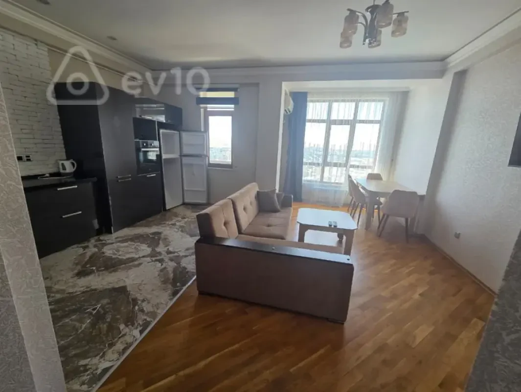 Kirayə verilir 2 otaqlı yeni tikili 55 m²