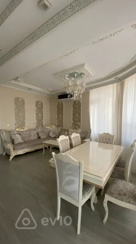 Kirayə verilir 3 otaqlı yeni tikili 120 m²