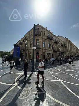 Kirayə verilir 1 otaqlı köhnə tikili 40 m² — Bakı, Səbail 1 otaq 40.00 m²