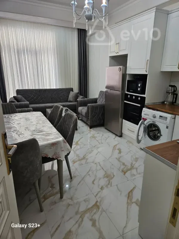 Kirayə verilir 2 otaqlı yeni tikili 60 m²
