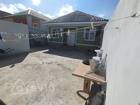 Satılır 3 otaqlı həyət evi 100 m² — Xırdalan 3 otaq 100.00 m²