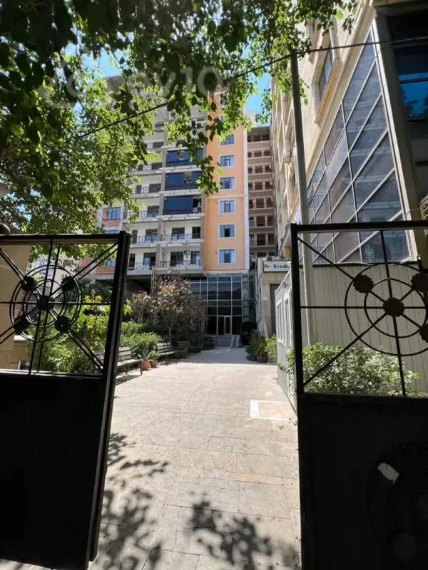 Satılır 3 otaqlı yeni tikili 132 m²