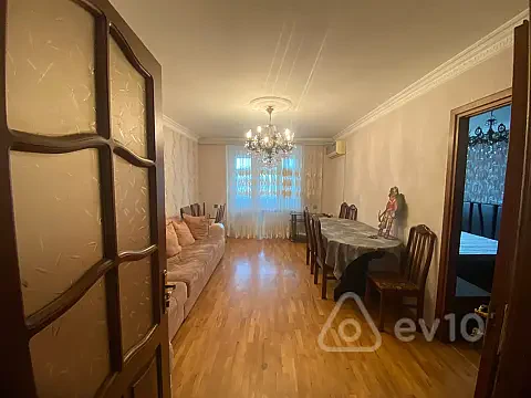 Kirayə verilir 3 otaqlı köhnə tikili 65 m² — Bakı, Xətai 3 otaq 65.00 m²