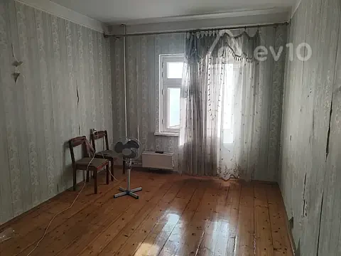 Satılır 3 otaqlı köhnə tikili 80 m² — Bakı, Suraxanı 3 otaq 80.00 m²