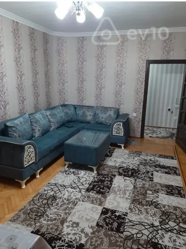 Kirayə verilir 2 otaqlı yeni tikili 70 m²