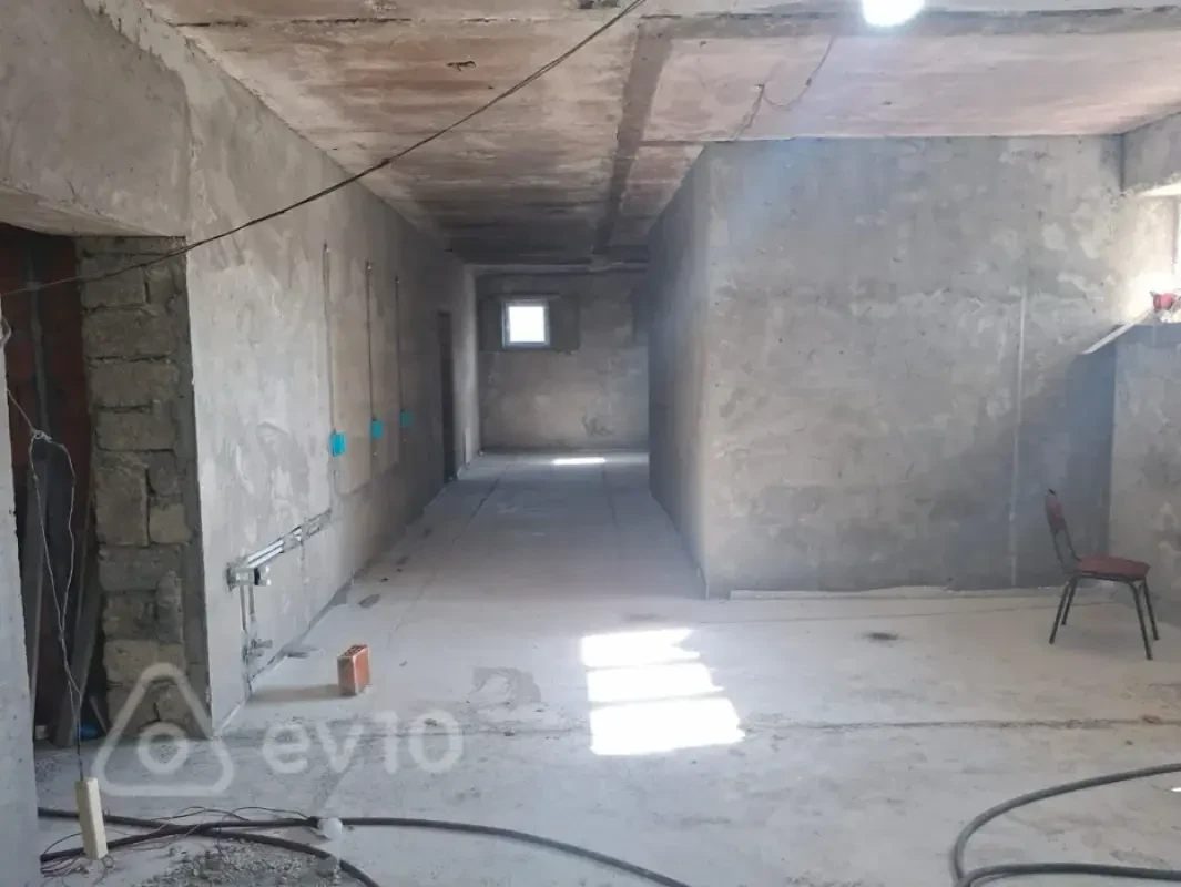 Satılır mənzil 470 m²