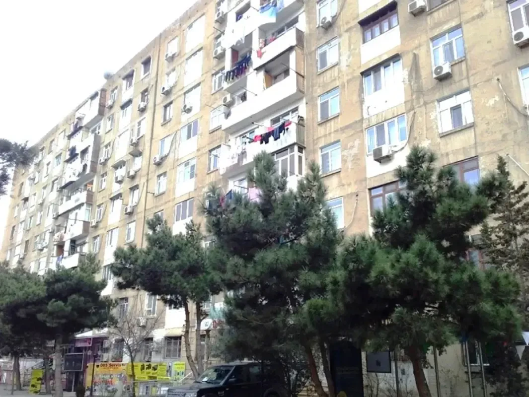 Satılır 2 otaqlı köhnə tikili 55 m²