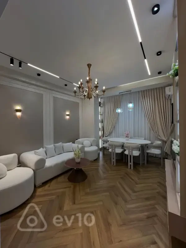 Kirayə verilir 2 otaqlı yeni tikili 65 m²