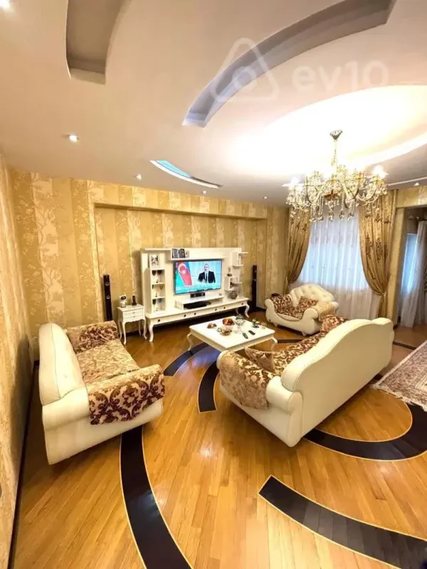 Satılır 5 otaqlı yeni tikili 228.5 m²