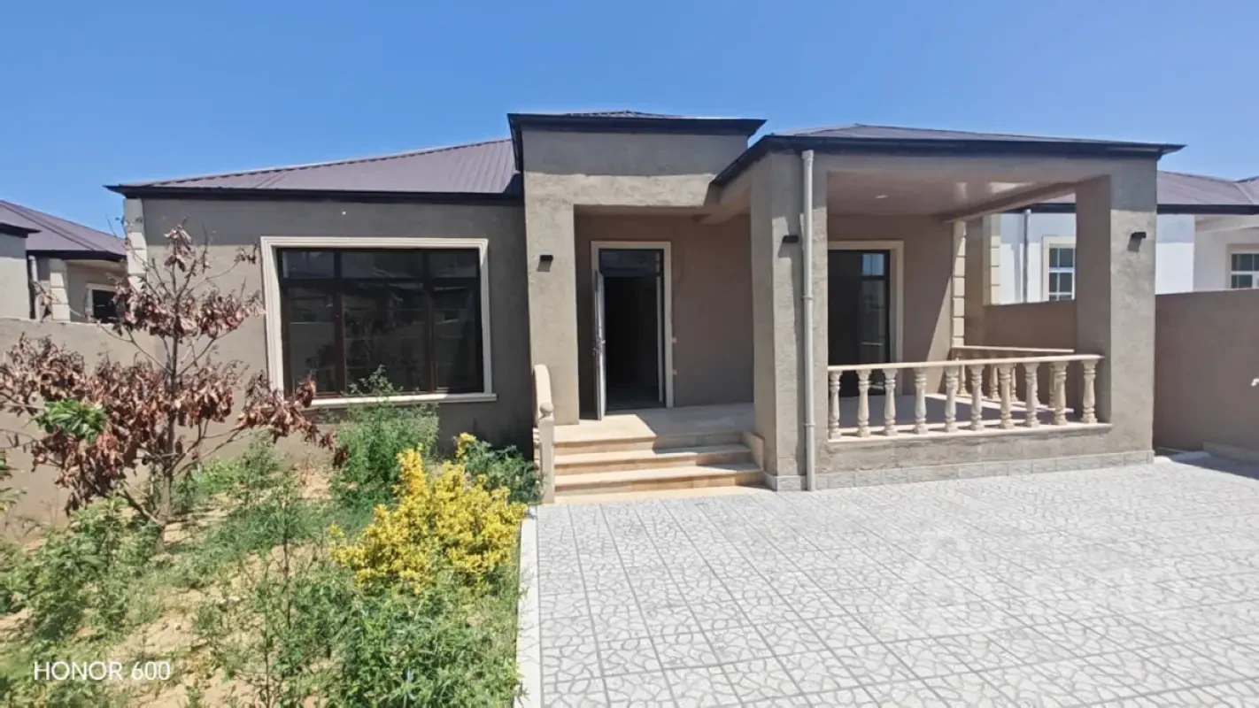 Satılır 4 otaqlı həyət evi 120 m²