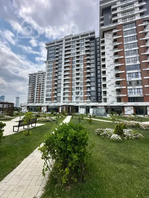 Satılır 2 otaqlı yeni tikili 66 m²