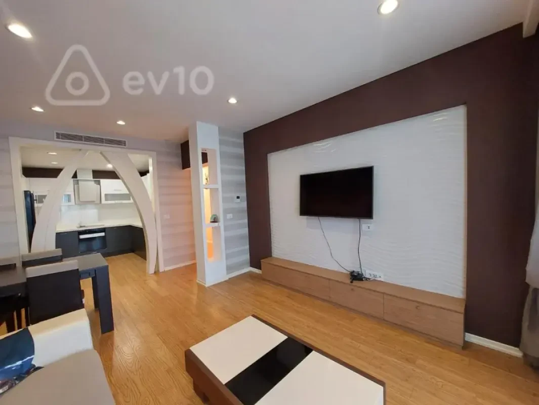 Kirayə verilir 2 otaqlı yeni tikili 90 m²