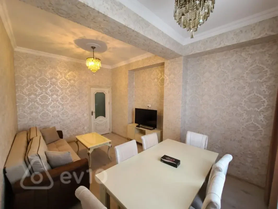 Kirayə verilir 2 otaqlı yeni tikili 72 m²