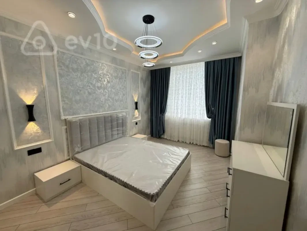 Satılır 3 otaqlı yeni tikili 84.6 m²