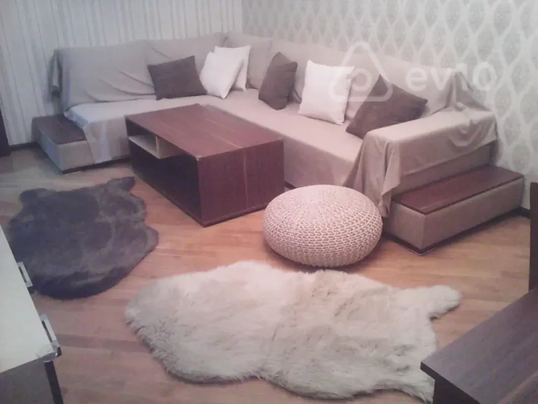 Kirayə verilir 2 otaqlı yeni tikili 50 m²