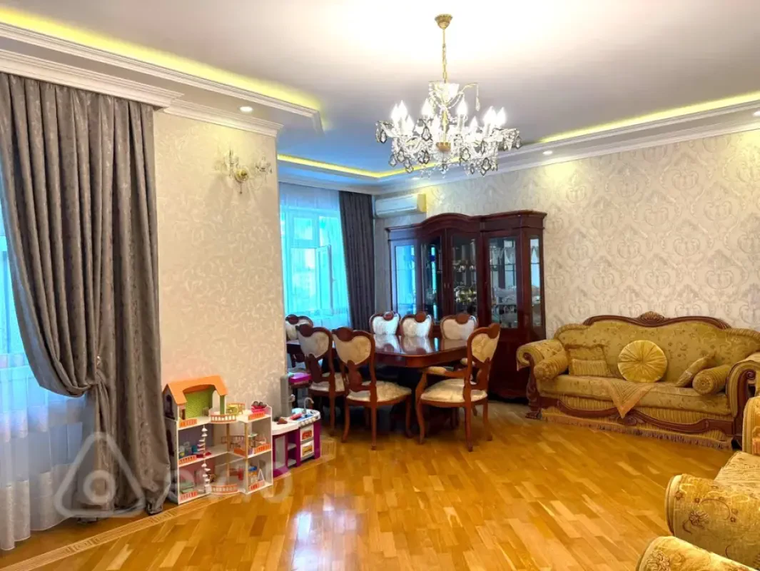 Satılır 3 otaqlı yeni tikili 110 m²