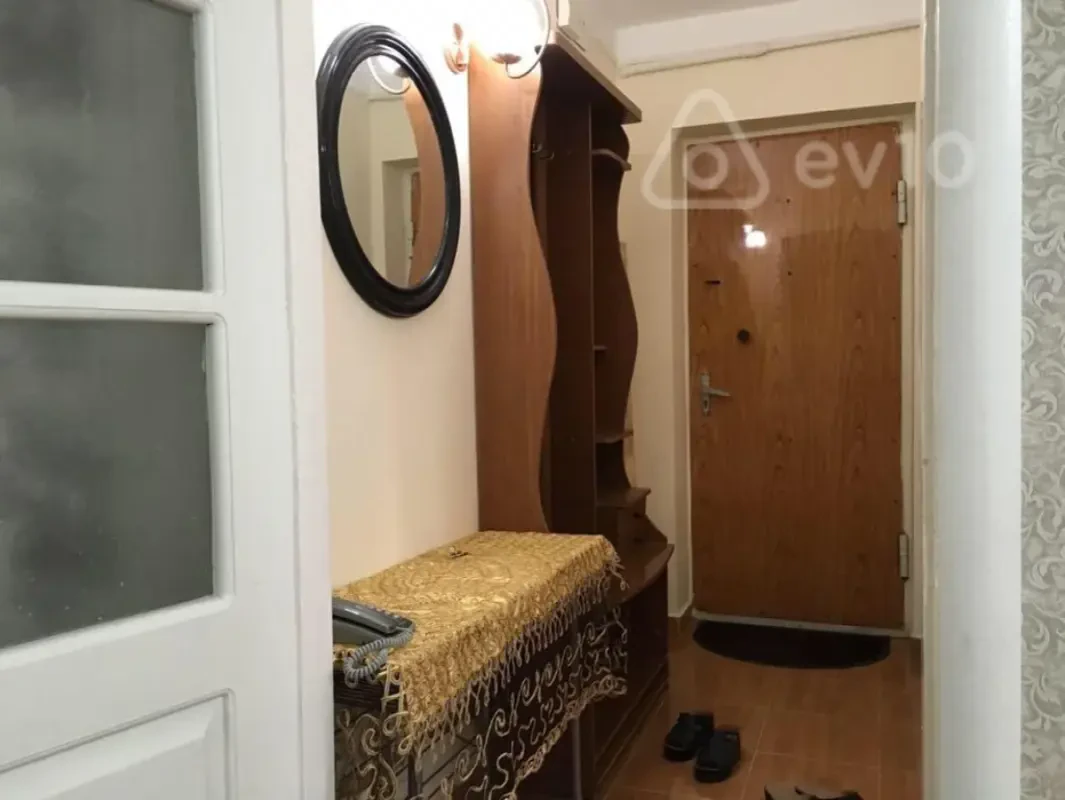 Kirayə verilir 1 otaqlı köhnə tikili 35 m²