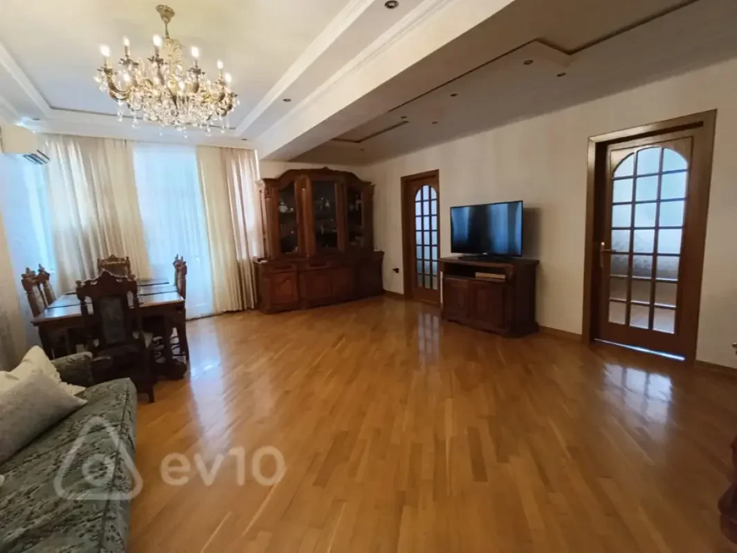 Satılır 4 otaqlı yeni tikili 146 m²