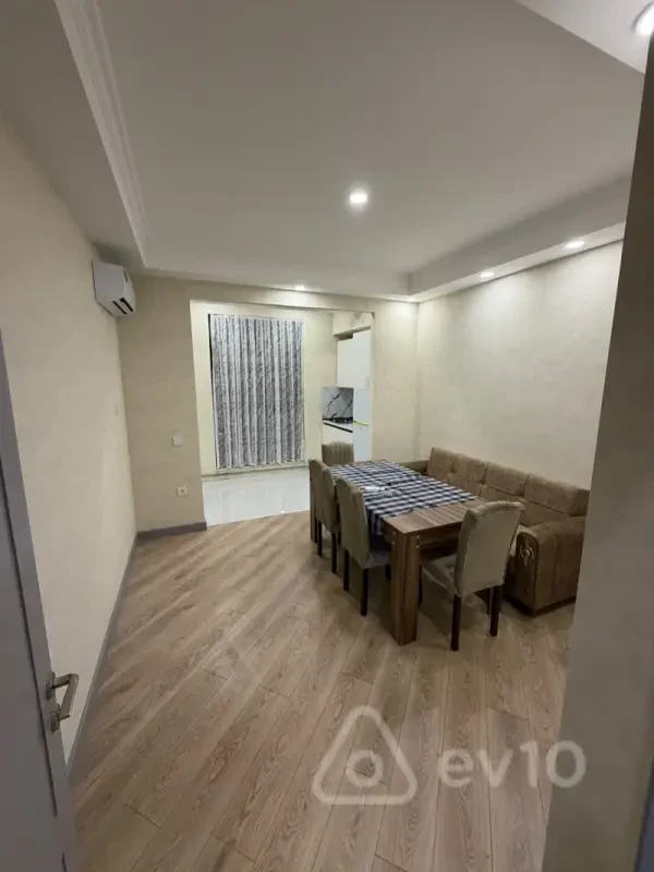 Kirayə verilir 2 otaqlı yeni tikili 60 m²