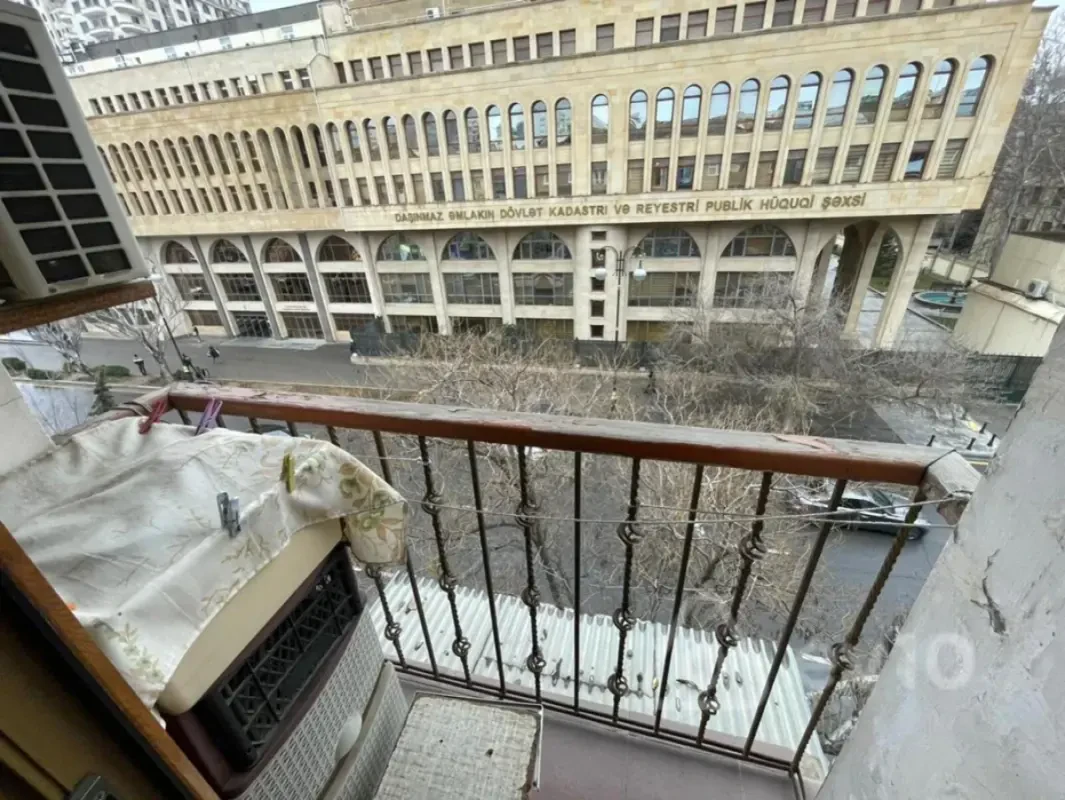 Kirayə verilir 1 otaqlı köhnə tikili 50 m²