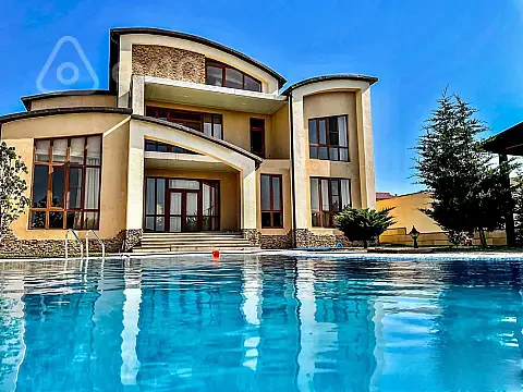 Satılır 5 otaqlı həyət evi 450 m² — Bakı, Abşeron 5 otaq 450.00 m²