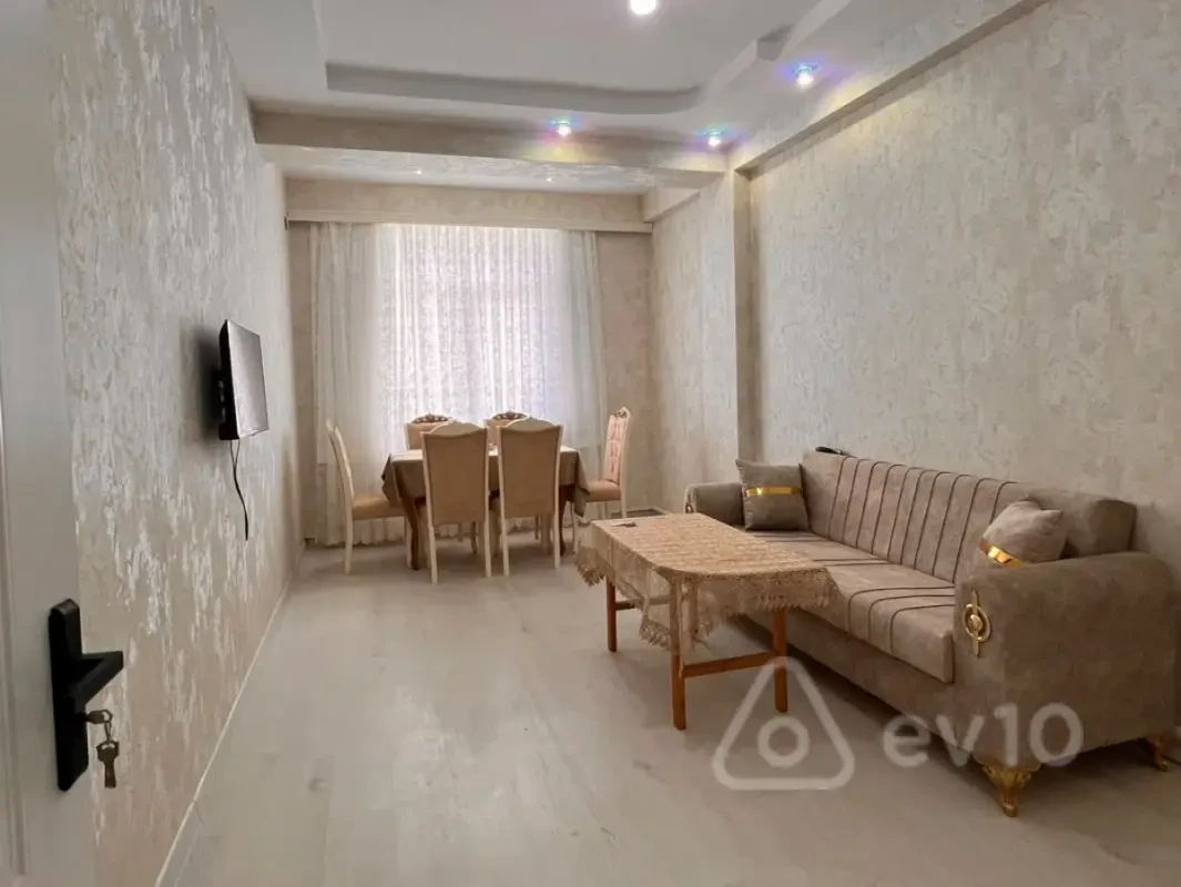 Kirayə verilir 2 otaqlı yeni tikili 85 m²