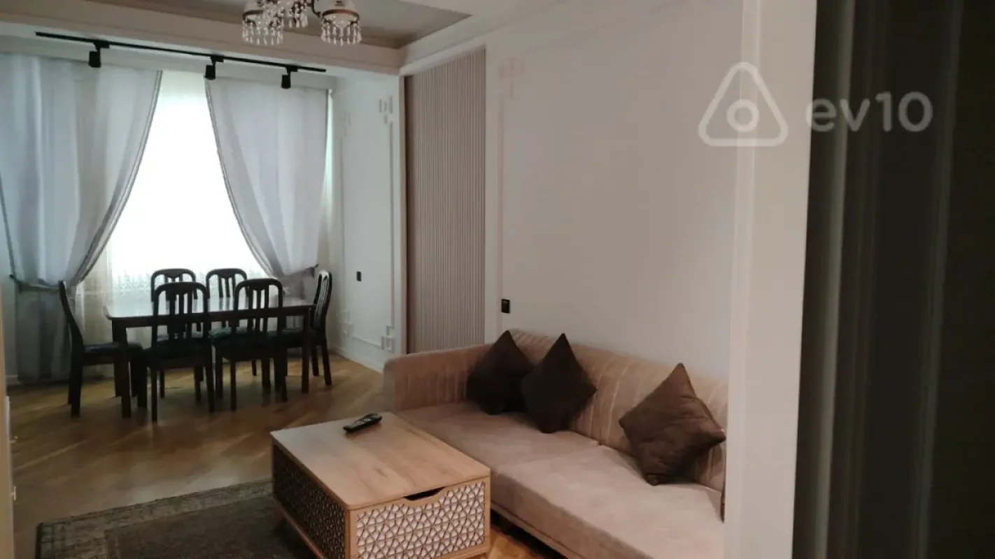 Kirayə verilir 3 otaqlı yeni tikili 120 m²