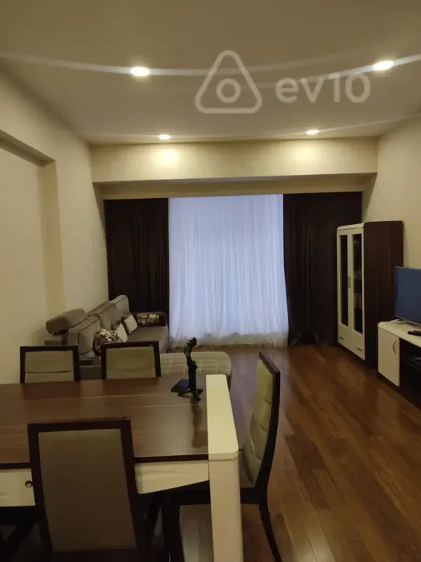 Kirayə verilir 2 otaqlı yeni tikili 90 m²